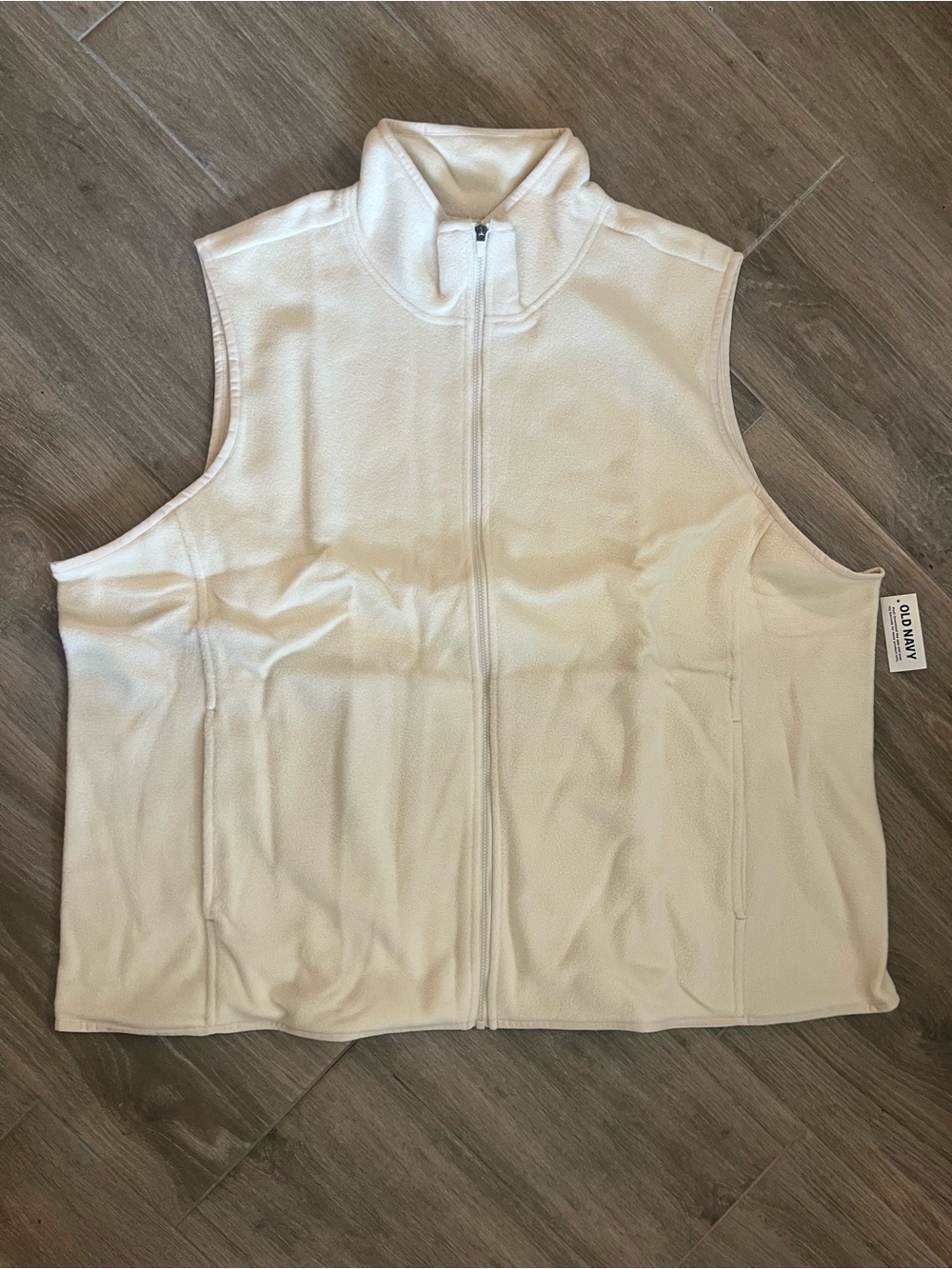 Old Navy Cream Full-Zip Fleece Vest